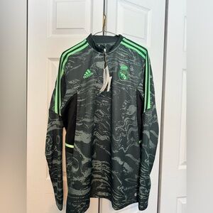 BNWT Real Madrid football (soccer) club 3/4 zip